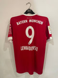 Bayern Munich 2017/18 - Home - Lewandowski #9