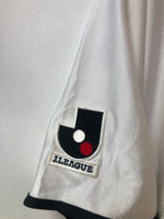 Urawa Red Diamonds 2001/02 - Away