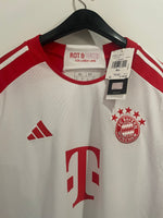 Bayern Munich 2023/24 - Home - Long Sleeve *BNWT*