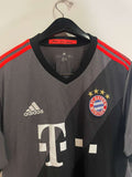 Bayern Munich 2016/17 - Away