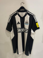 Newcastle United 2024/25 - Home