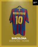 Barcelona 2005/06 - Home - Ronaldinho #10