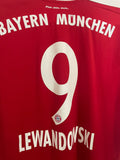 Bayern Munich 2017/18 - Home - Lewandowski #9