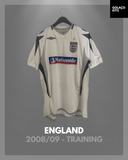 England 2008/09 - Training