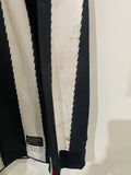 Juventus 2010/11 - Home - Long Sleeve - Martinez #25 *MATCH WORN*