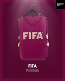 FIFA - Pinnie