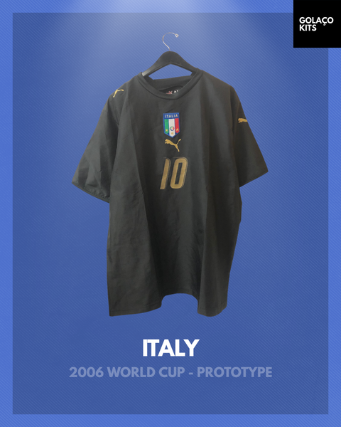 Italy 2006 World Cup - Prototype - Totti #10 *BNWOT*