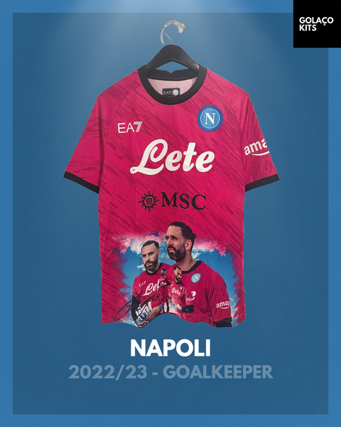 Vídeo: El Napoli levanta la Supercopa Italiana tras ganar 2-0 en la final Vídeo: El Napoli levanta la Supercopa Italiana tras ganar 2-0 en la final
