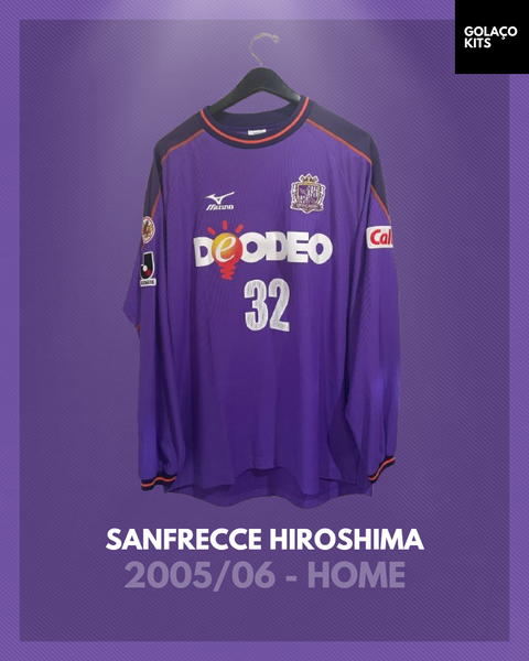 Sanfrecce Hiroshima 2005/06 - Home - Long Sleeve - #32 Sanfrecce Hiroshima 2005/06 - Home - Long Sleeve - #32
