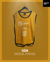 USA - Media Pinnie