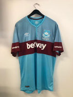 West Ham United 2015/16 - Away