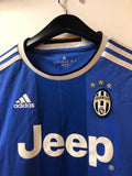 Juventus 2016/17 - Away